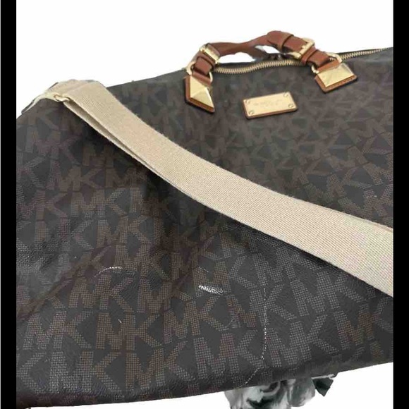 AUTHENTIC Michael Kors Duffle Bag Weekender Leather Travel Zip Removable Strap - Picture 6 of 6